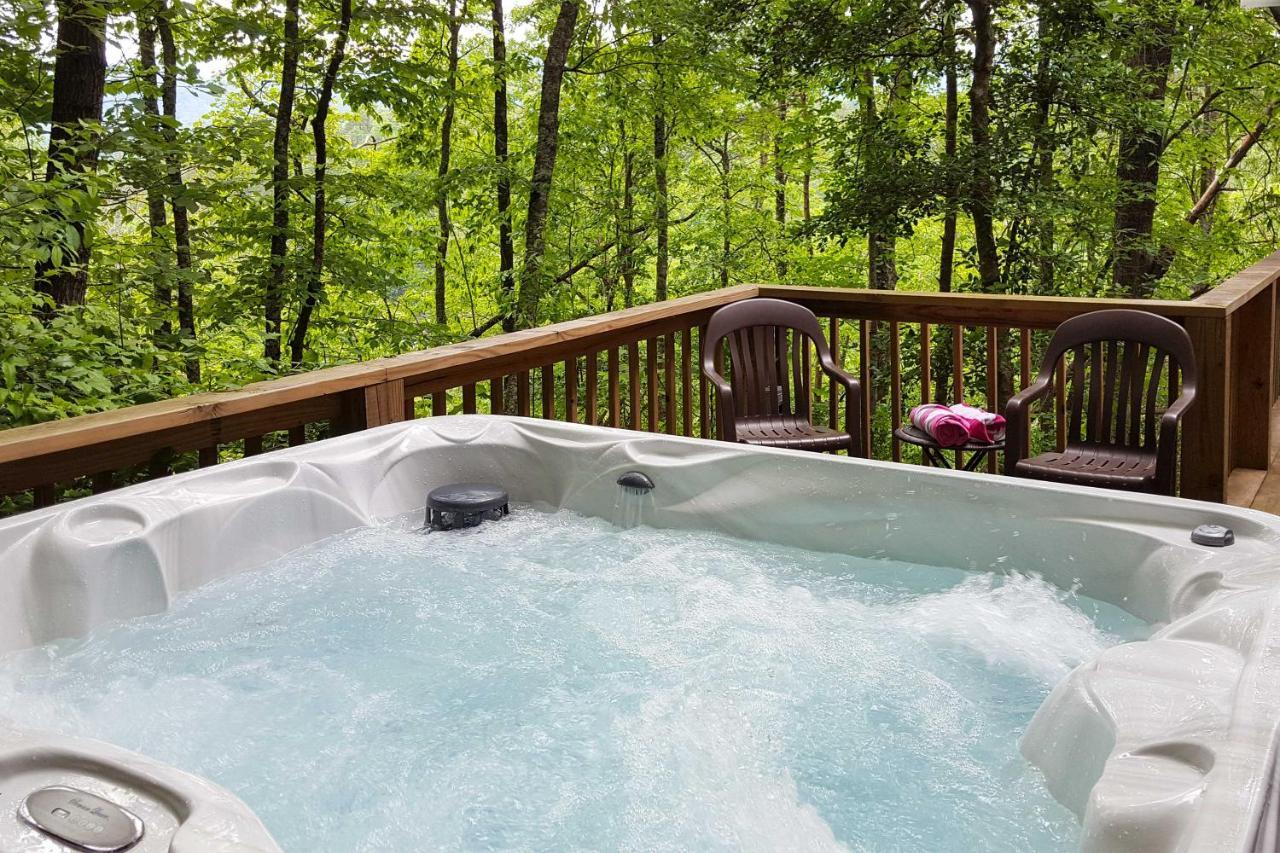 Natures Retreat With Hot Tub 7 Mi To Bryson City Whittier ภายนอก รูปภาพ